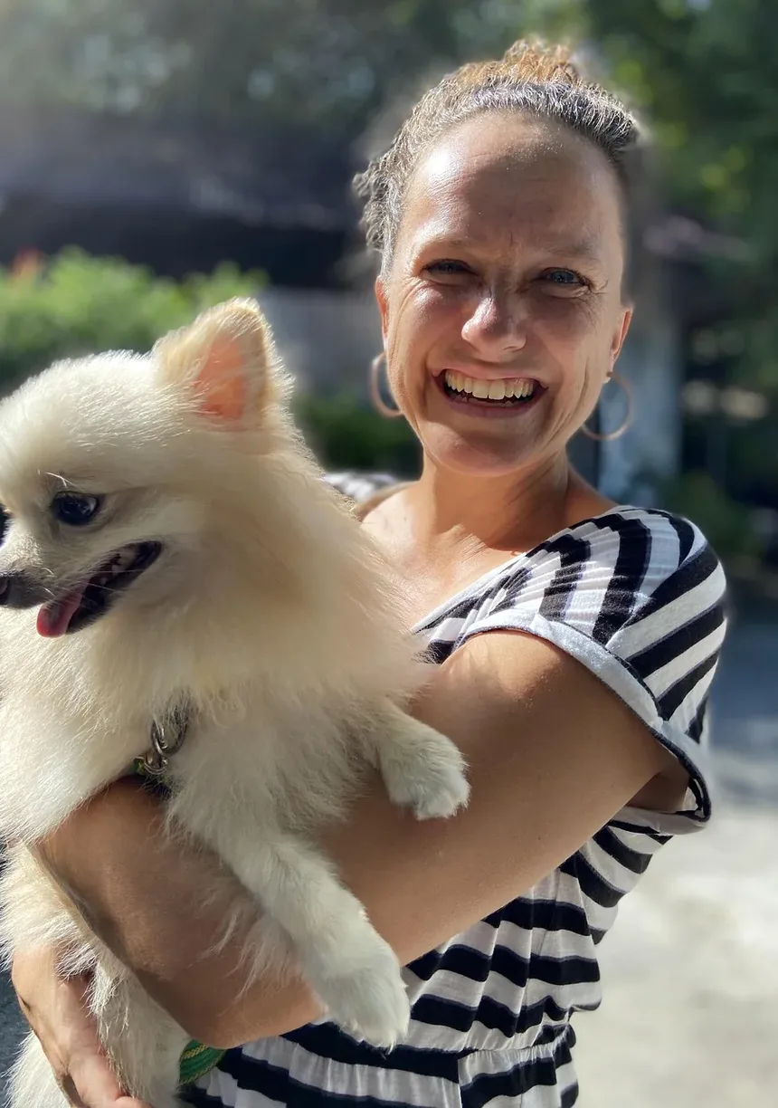 Sintomas de Intoxicação por Amônia Proveniente da Urina de Cães